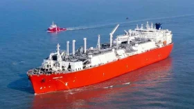 এবার বিকল্প পথে সৌদি থেকে আসছে ১ লাখ টন তেল