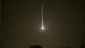 ইরানের হামলায় অন্ধকারে ডুবলো মধ্য ইসরায়েল