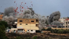 লেবাননের রাজধানীতে ভয়াবহ বিস্ফোরণ, দিশেহারা বাস্তুচ্যুত মানুষ