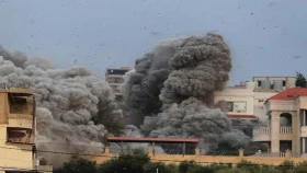 ইসরায়েলি হামলায় দক্ষিণ লেবাননে যোগাযোগ বিচ্ছিন্ন