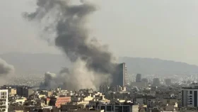 তেহরানে আবাসিক ভবনে বিমান হামলা নিহত ১৩