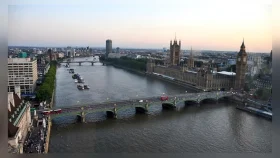 ব্রিটিশ পার্লামেন্ট সংলগ্ন সেতু উড়িয়ে দেওয়ার হুমকি দিলো মস্কো