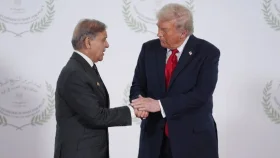 ট্রাম্পের আল্টিমেটাম পেছাতে অনুরোধ পাকিস্তানের প্রধানমন্ত্রীর