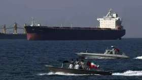 যুদ্ধবিরতির পর থেকে ৯টি জাহাজ হরমুজ প্রণালি পার হয়েছে