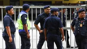 জ্বালানি পাচার রোধে কড়া পদক্ষেপ মালয়েশিয়ার: ৮০ স্টেশনে পুলিশ মোতায়েন