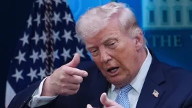 ইরানকে &lsquo;খতম&rsquo; করতে উপযুক্ত সময়ের অপেক্ষায় যুক্তরাষ্ট্র: ট্রাম্প