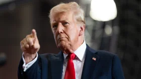 'শিগগিরই হরমুজ প্রণালিতে নৌ অবরোধ করবে মার্কিন নৌবাহিনী'&nbsp;