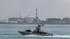 হরমুজ প্রণালি ইরানের নিয়ন্ত্রণে, ড্রোন নজরদারির ভিডিও প্রকাশ