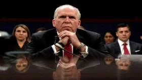 ট্রাম্পকে পদচ্যুত করার দাবি সাবেক সিআইএ প্রধানের, কিন্তু কেন?