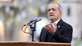 আমেরিকাকে &lsquo;একনায়কতন্ত্র&rsquo; পরিত্যাগের আহ্বান, চুক্তির ইঙ্গিত দিলো ইরান