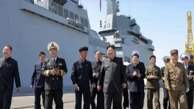 কিমের উপস্থিতিতে উত্তর কোরিয়ার শক্তিশালী ক্ষেপণাস্ত্র পরীক্ষা