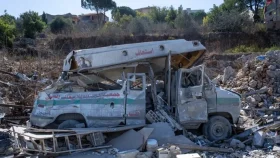 লেবাননে অ্যাম্বুলেন্সে ধারাবাহিক হামলায় ৪ স্বাস্থ্যকর্মী নিহত