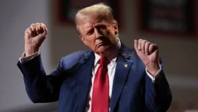 হরমুজ প্রণালি খুলে দেওয়ায় ট্রাম্পের &lsquo;ধন্যবাদ&rsquo;