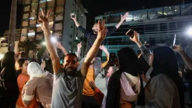 লেবানন-ইসরায়েল ১০ দিনের যুদ্ধবিরতি শুরু, বৈরুতে বাঁধভাঙা উল্লাস