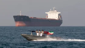 হরমুজে তেলবাহী ট্যাংকারে গুলি