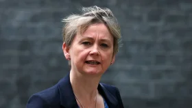 হরমুজ প্রণালি পুরোপুরি খুলতে ইরানকে যুক্তরাজ্যের আহ্বান&nbsp;