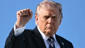 ইরানের নৌবাহিনী এখন সমুদ্রের তলদেশে