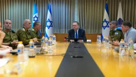 ইরানে ফের হামলা শুরু করতে &lsquo;সবুজ সংকেতের&rsquo; অপেক্ষায় ইসরায়েল