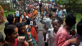 পশ্চিমবঙ্গে রেকর্ড পরিমাণ ভোট, নেপথ্যে এসআইআর!