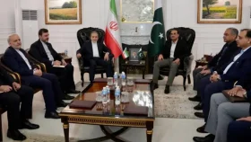 আসিম মুনিরের সঙ্গে বৈঠক করলেন আব্বাস আরাঘচি&nbsp;