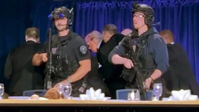 ট্রাম্পের &nbsp;নৈশভোজে গুলির ঘটনায় বিশ্বনেতাদের কড়া প্রতিক্রিয়া