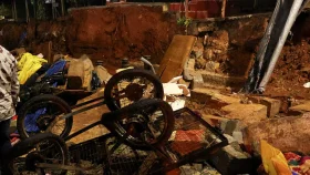 ভারতে হাসপাতালের দেয়াল ধসে শিশুসহ নিহত ৭