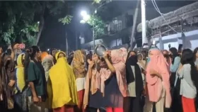 মধ্যরাতে ইডেন মহিলা কলেজ উত্তপ্ত, কী ঘটেছিল&nbsp;