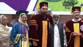 পাকিস্তানে ১৭ স্বর্ণপদক জিতে দর্জি-কন্যা কানদিলের ইতিহাস&nbsp;
