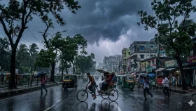 ঢাকাসহ ১০ অঞ্চলে ঝড়ের পূর্বাভাস