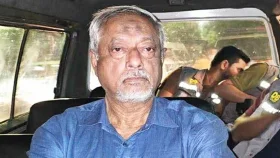 জিয়া পরিবারকে গ্রেপ্তারে চাপ দিয়েছিলেন দুই সম্পাদক ও সুশীলরা
