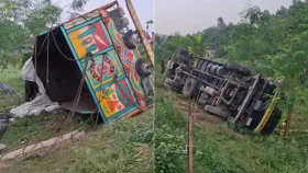 টাঙ্গাইলে যমুনার পূর্বপাড়ে ট্রাক উল্টে নিহত ১৫
