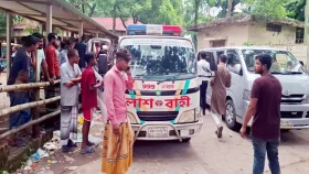 টাঙ্গাইলে ট্রাক উল্টে নিহত ১৫ জনের মরদেহ পরিবারের কাছে হস্তান্তর