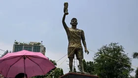 মেসির ভাস্কর্য সরানোর নির্দেশ পশ্চিমবঙ্গ সরকারের