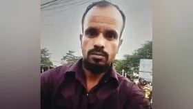 মায়ের মৃত্যুর খবরে প্রাণ হারালেন ছেলে, পাশাপাশি দাফন