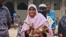 লাঠির আঘাতে জখম ছাগলছানা, ক্ষোভে থানায় বৃদ্ধা