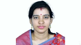 অটোরিকশার চাকায় ওড়না পেঁচিয়ে শিক্ষিকার মৃত্যু