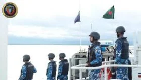 সাতক্ষীরায় তেত্রিশ লক্ষ টাকা মূল্যের ফেনসিডিল ও ভারতীয় ঔষধ জব্দ