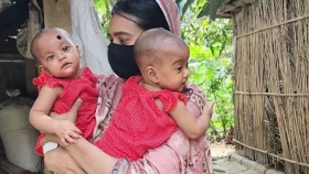 যমজ কন্যা জন্ম দেওয়ায় স্ত্রীর অধিকার হারালেন মা