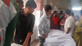 শ্রীপুরে দেয়াল ভেঙে চাপা পড়ে গৃহবধূর মৃত্যু