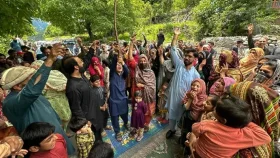 আজাদ কাশ্মীরে বিক্ষোভে নিহত ২৪