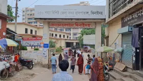 ঝিনাইদহে ট্রাক্টরের ধাক্কায় প্রবাস ফেরত যুবক নিহত