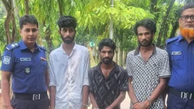কালীগঞ্জে মাদকবিরোধী অভিযান, আটক ৪