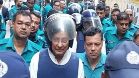 মানবতাবিরোধী অপরাধে ইনুর ১০ বছরের কারাদণ্ড