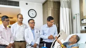 ব্যারিস্টার রফিকুল ইসলাম অসুস্থ, দেখতে প্রতিনিধি পাঠালেন প্রধানমন্ত্রী