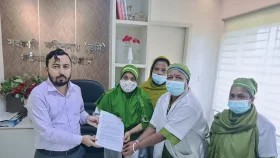 নার্সকে নিয়ে আপত্তিকর প্রচারণা ও হেনস্তার প্রতিবাদে স্মারকলিপি প্রদান