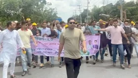 দেশে ফিরেই ছাত্রলীগ নেতার মিছিল, ভিডিও ভাইরাল