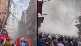 নিয়ন্ত্রণে চকবাজারের আশিক টাওয়ারের আগুন