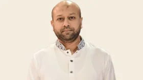 ১০০ কোটি টাকা ক্ষতিপূরণ চেয়ে ব্যারিস্টার ফুয়াদকে আইনি নোটিশ