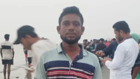 চুয়াডাঙ্গা আলমসাধু ও ভ্যানের সংঘর্ষে চালক নিহত