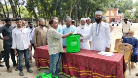 ঝিনাইদহে ১৭ ইউনিয়নের কৃষকদের মাঝে স্প্রে মেশিন বিতরণ